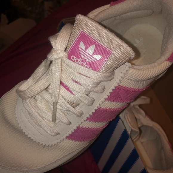 Adidas sneakers - Picture 2 of 3
